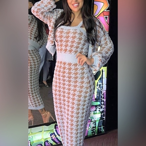 💖2 for 30$ 💖 Houndstooth cardigan and body con sweater set​​ - Picture 2 of 14